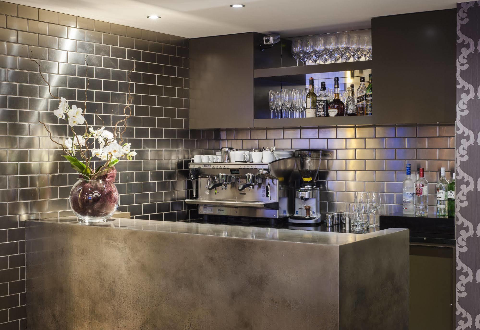 Hotel The Hide London 4*